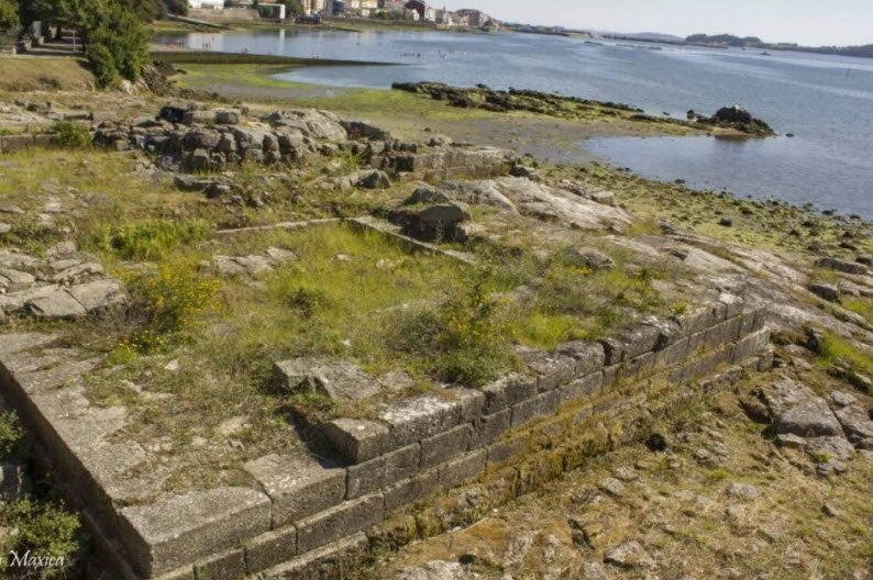 Castelo da Lúa, Spain